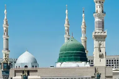 3 Star 14 Nights July Umrah Package